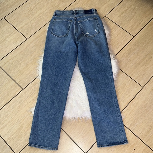 Abercrombie & Fitch The 90’s Straight Ultra High Rise Asymmetrical Jeans - Picture 9 of 11